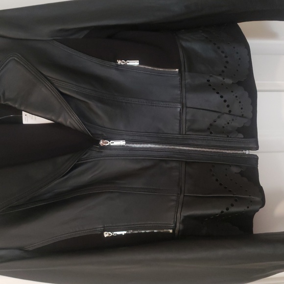 NWT Gorgeous leather White House Black market jacket Size Medium. Peplum - Picture 3 of 5